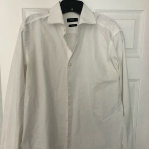 Hugo Boss men’s dress shirt.